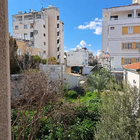Apartment Cozy In Center Nicosia